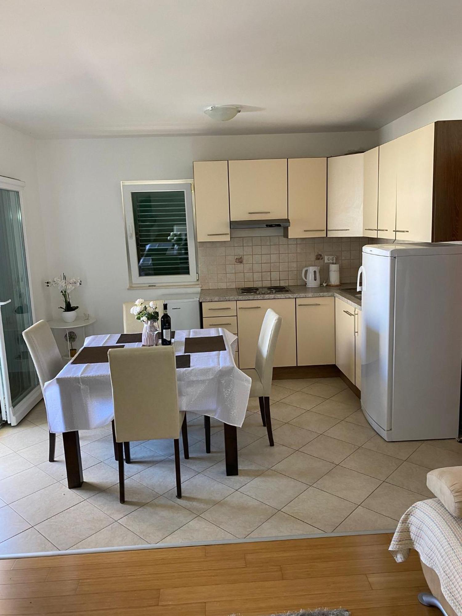 Apartman Emil 수페타르 외부 사진